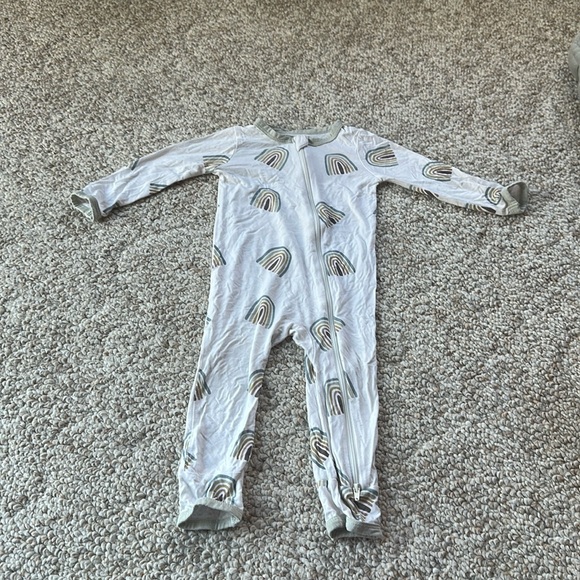 Kyte baby onesie - Picture 1 of 3